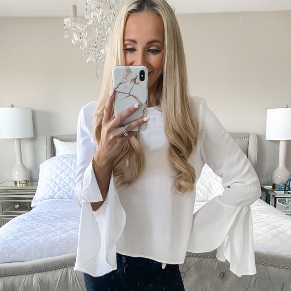 White Bell Sleeve Loose Blouse - Picture 4 of 13